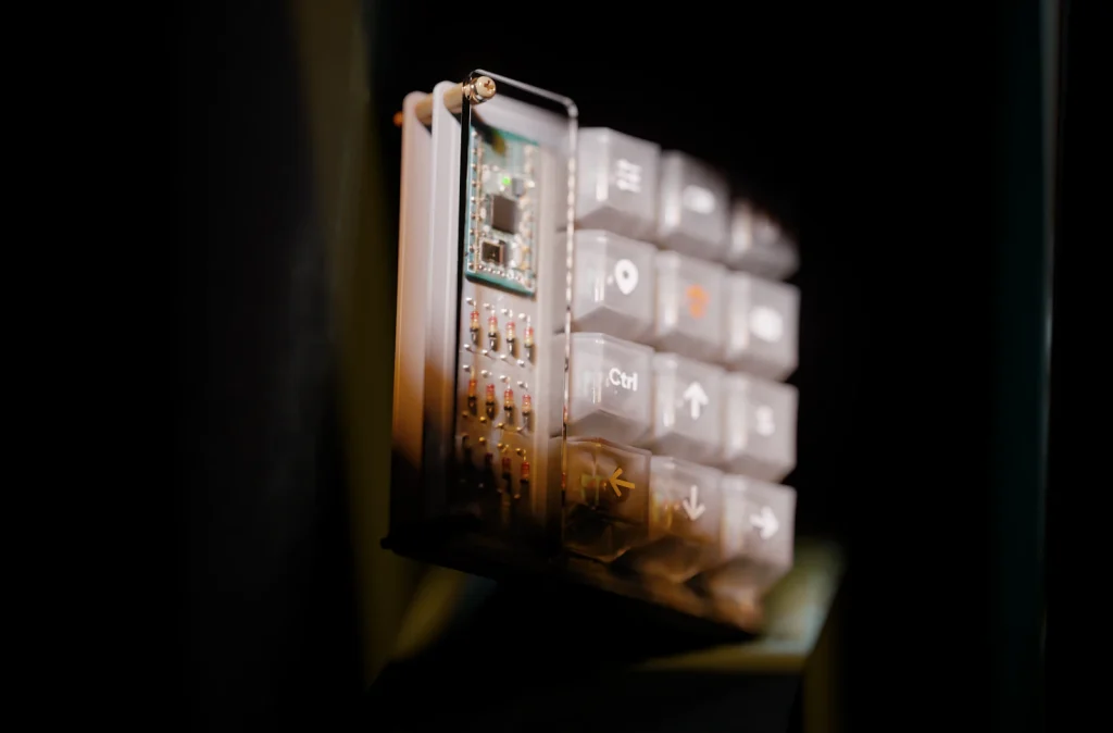 Alarm system keypad